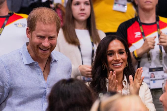 Prinz Harry und seine Frau Meghan versuchen ihr Image durch einen Änderung ihrer PR-Strategie zu verbessern. Prinz Harry Meghan