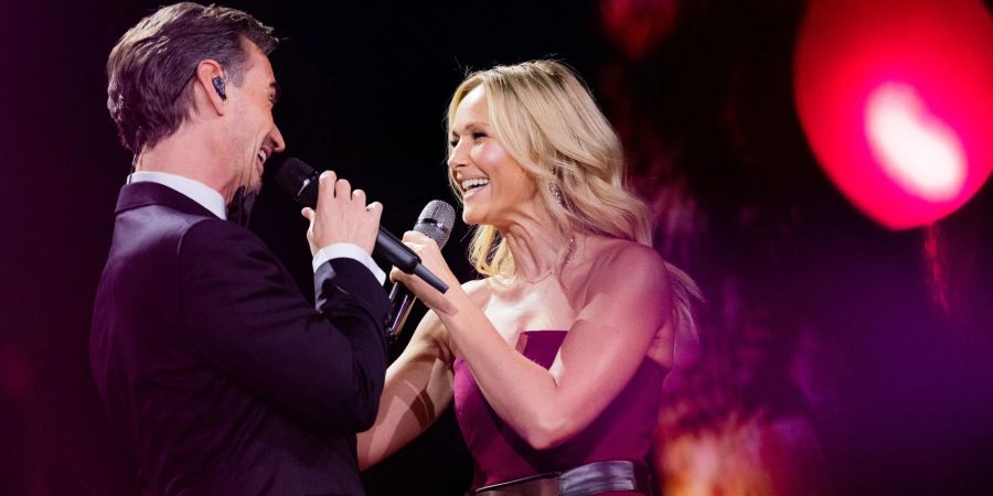 Singen zusammen ein Duett: Die Schlagerstars Helene Fischer (r.) und Florian Silbereisen. (Archivbild)