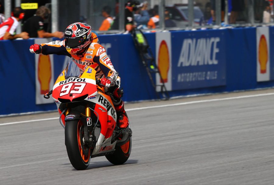 2013 folgte der MotoGP-Aufstieg mit Repsol-Honda – und als Rookie direkt der Weltmeistertitel.