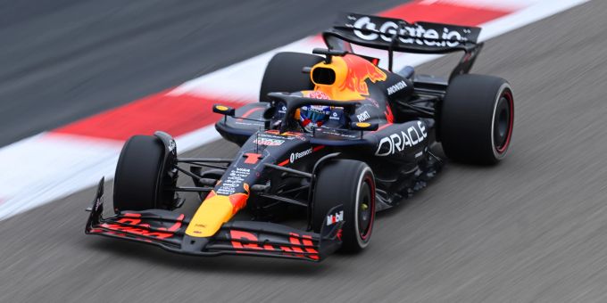 Max Verstappen (Red Bull) beim Vorsaison-Test der Formel 1 in Bahrain. Max Verstappen Red Bull