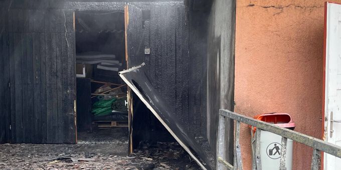 Holderbank: Brand beschädigt ehemaliges Clubhaus. Brand von Clubhaus.