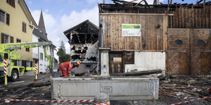 In Elgg ZH hat es in den vergangenen Wochen immer wieder gebrannt – wie hier am 16. März. Brandstiftung könnte die Ursache sein. Elgg Brandstiftung