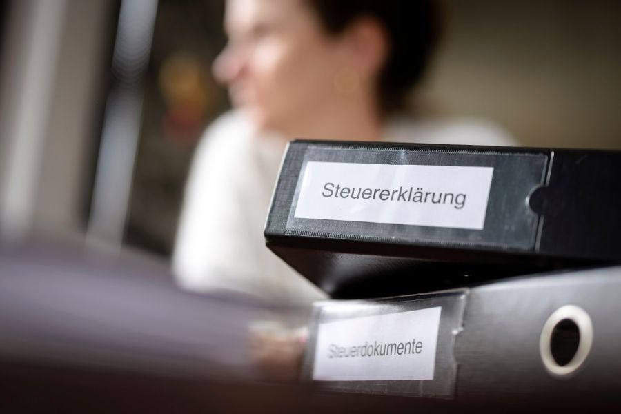 Immerhin: Wer seine Steuererklärung für das Jahr 2025 noch nicht eingereicht hat, kriegt dafür nun noch etwas mehr Zeit.