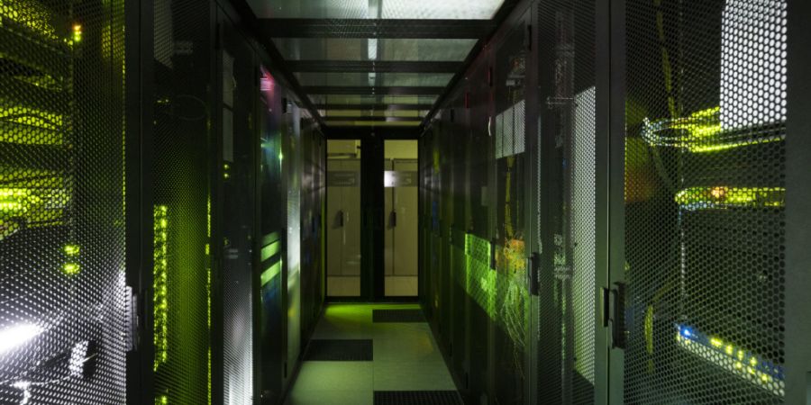 Datacenter verbrauchen viel Strom - im Kanton Schaffhausen sollen die Anforderungen für den Bau und Vertrieb von besonders ressourcenhungrigen Unternehmen verschärft werden. (Symbolbild)