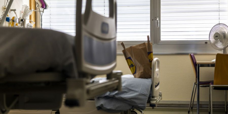 Ab 2028 sollen ambulante und stationäre Spitalleistungen nach demselben Verteilschlüssel finanziert werden. (Symbolbild)