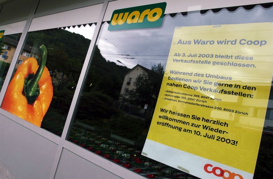 Coop kaufte 2002 die Detailhandelskette Waro und baute die Filialen zu Coop Megastores oder Bau & Hobby Centers um.