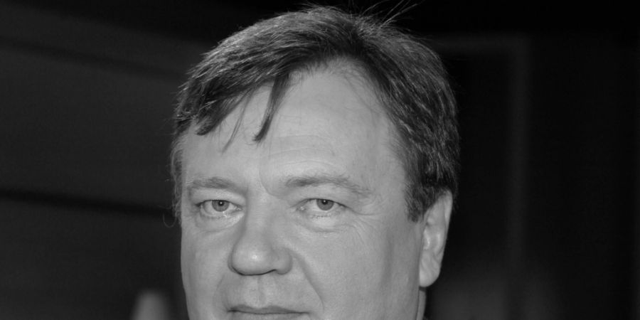 ARCHIV - Autor Joachim Lottmann im Jahr 2005. Foto: Karlheinz Schindler/dpa-Zentralbild/dpa/Archivbild