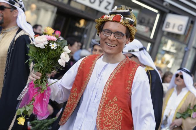 Das verwundert eher weniger. Auch Roger Köppel folgte bisher der Schmink-Tradition. (Archivbild) zunft zum kämbel schminke