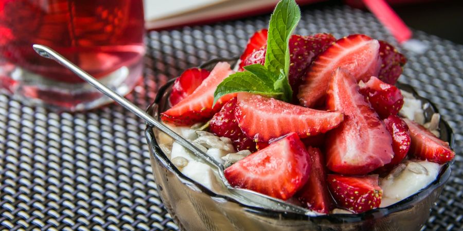 Obst, Erdbeeren, gesunde Ernährung