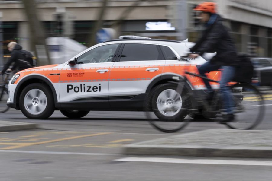 Die Stadtpolizei Zürich musste am Montagvormittag wegen eines Streits in der Kreis 5 ausrücken. (Symbolbild)