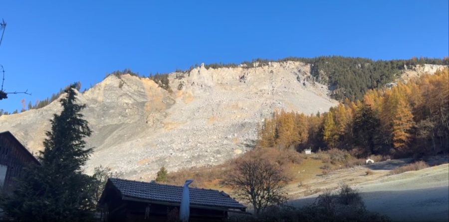 Der Berg oberhalb von Brienz GR bedroht das Dorf erneut.