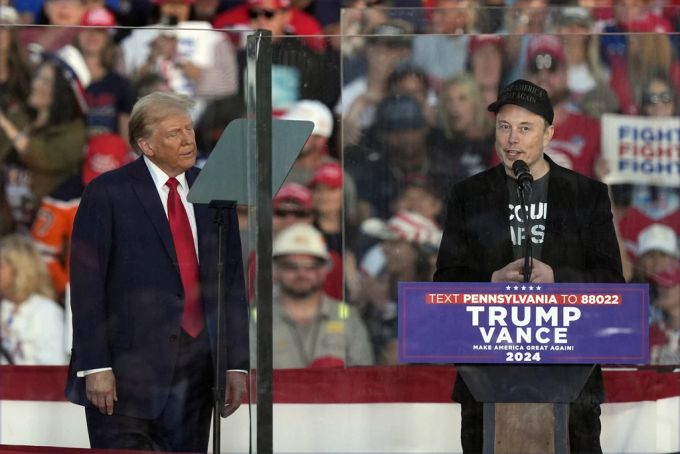 Elon Musk unterstützt Donald Trump. Musk