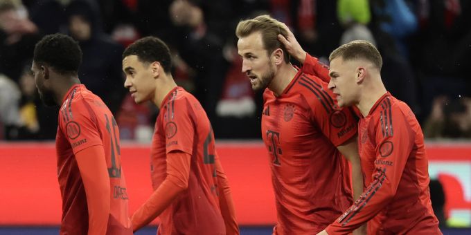 Harry Kane feiert sein Tor zum 1:0 gegen Augsburg. FC Bayern