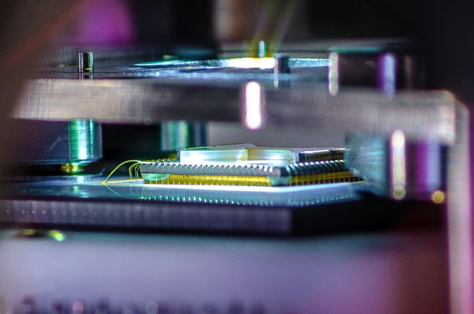 Quantencomputer können viele Prozesse effizienter gestalten. Quantencomputer Google