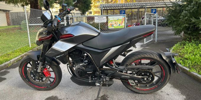 Rapperswil-Jona: Unfall zwischen Auto und Motorrad. Rapperswil-Jona: Unfall