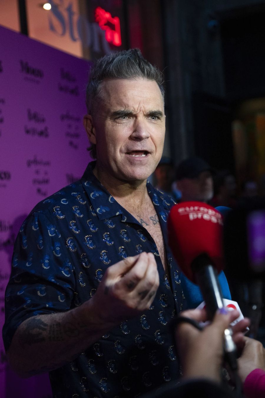 Robbie Williams gab zu, dass er dank Ozempic stark abgenommen hat.