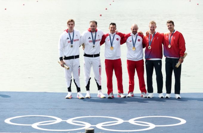 Roman Röösli und Andrin Gulich holen sich an Olympia 2024 die Bronzemedaille im Zweier ohne. Olympia 2024 Roman Röösli
