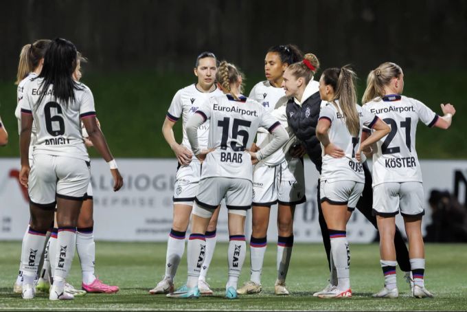 Kim Kulig trainiert seit letztem Sommer die Frauen des FC Basel. FC Basel