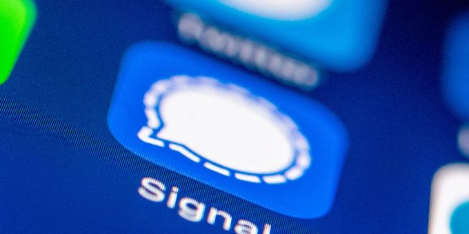 Russland wirft dem Chatdienst Signal Verstösse gegen russisches Recht vor. Russland wirft dem Chatdienst Signal Verstösse gegen russisches Recht vor.