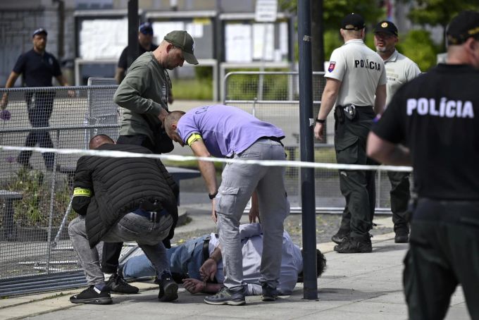 Der mutmassliche Attentäter Juraj C. (71) konnte direkt nach der Schussabgabe von der Polizei festgenommen worden. Es wird von einem politischen Motiv ausgegangen. slowakei