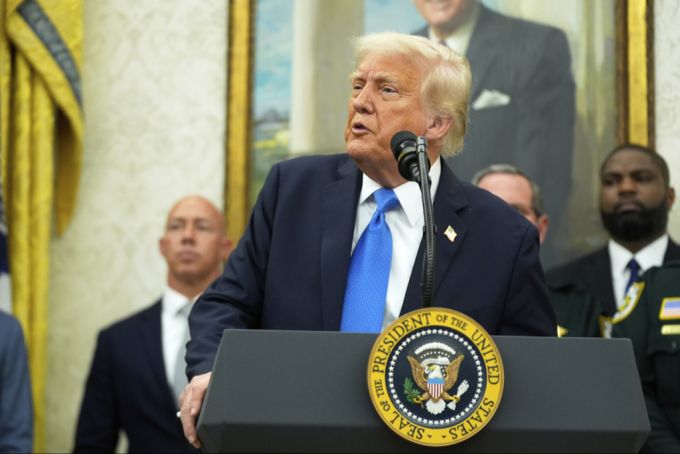 Werden sich Trump und Putin im Vatikan treffen? trump