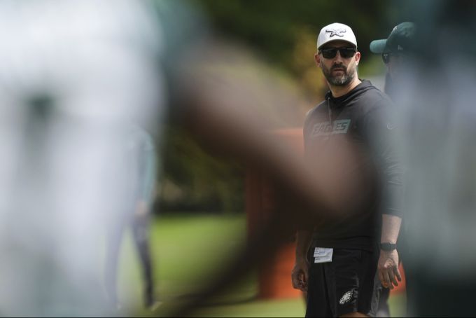 Nick Sirianni ist Head Coach bei den Philadelphia Eagles in der NFL. nfl