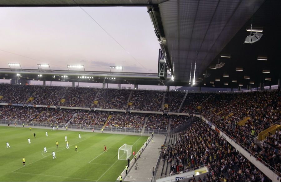 Aus Sicherheitsgründen sind nur 14'000 Fans zugelassen.