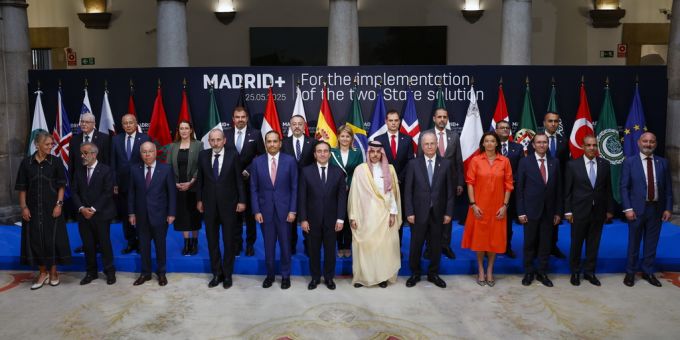 Spaniens Regierung fordert am Rande eines Minstertreffens in Madrid ein Waffenembargo gegen Israel. Spanien Israel