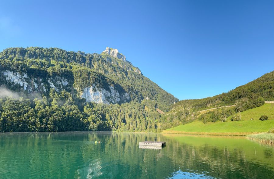 Badesee Seelisberg Wanderung