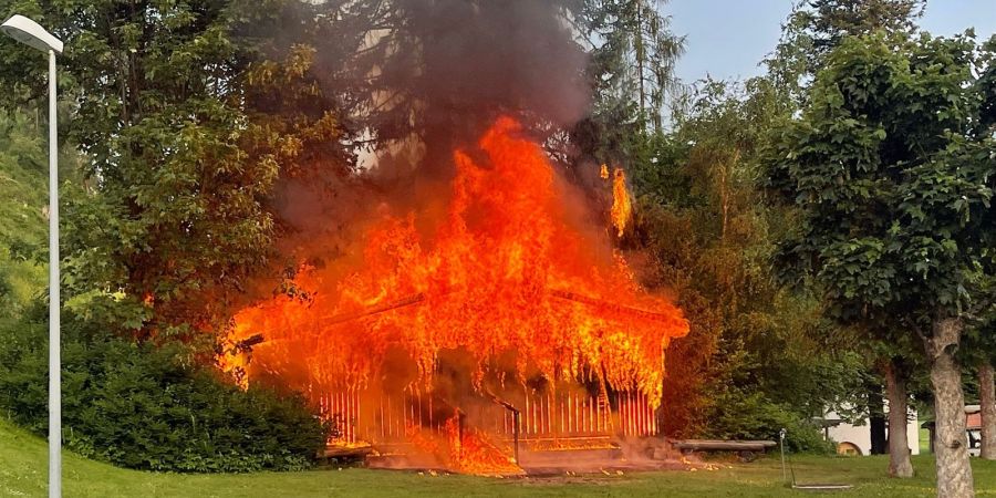 Brand holzschuppen Vulpera
