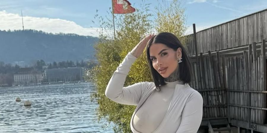 Mia Madisson