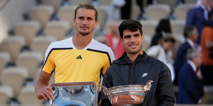 Carlos Alcaraz sicherte sich vergangenen Jahr den Titel im Final gegen Alexander Zverev. Carlos Alcaraz French Open