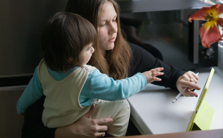 Laut einer Studie sind es bei den 2- bis 4-Jährigen 38 Minuten.