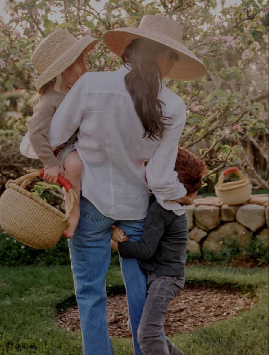 Meghan Markle mit ihren Kindern – dieses Foto teilte die Herzogin auch auf ihrem Lifestyle-Profil.
