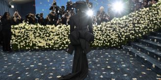 Spekulationen um Rihanna - Stars feiern Schneiderkunst bei Met Gala Spekulationen um Rihanna - Stars feiern Schneiderkunst bei Met Gala
