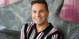Kritik - De Jong greift Alk-Schlager wie «Gläschen am Morgen» an