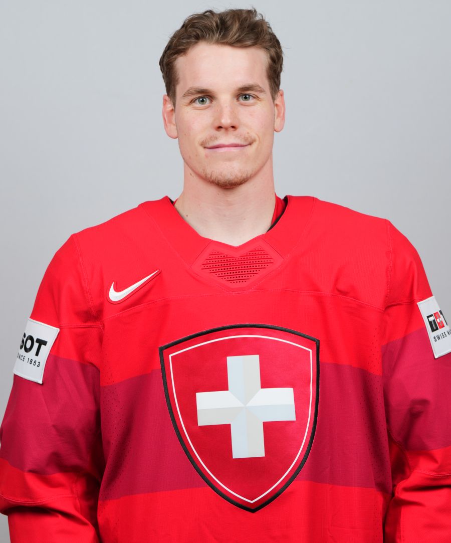 Dominik Egli Slapshot