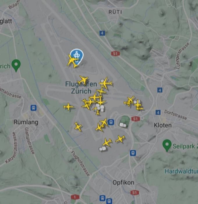 Am Flughafen Zürich dürfen nur noch Maschinen landen, die bereits in der Luft sind. Flüge