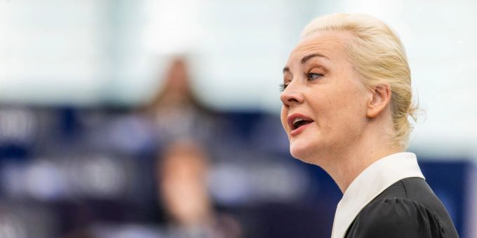 Julia Nawalnaja im Plenarsaal des Europäischen Parlaments in Stassburg. (Archivbild) Julia Nawalnaja