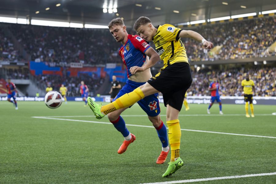 Bradley Fink verkürzt nach der Pause zum 1:2 aus Sicht des FCB.