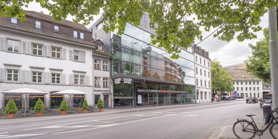 Das Theater Basel ist das Stadttheater von Basel. Es ist ein Dreispartenhaus und bietet Oper, Schauspiel und Ballett.