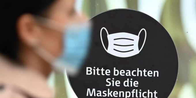 Letztes Jahr galt in der Weihnachtszeit noch eine Masken- und Zertifikatspflicht in Restaurants. (Archiv) maske