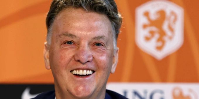 Oranje-Trainer Louis van Gaal hat einige seiner Spieler mit seinem Anruf im Bett erwischt. Louis van Gaal