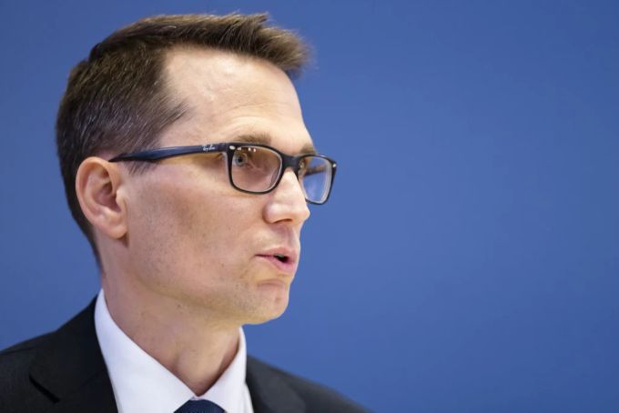 Martin Schlegel spricht an einer Pressekonferenz der SNB im September 2022 in Zürich. credit suisse