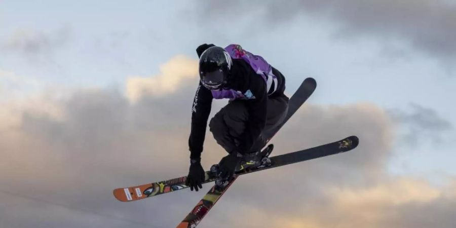 freestyle-skiing