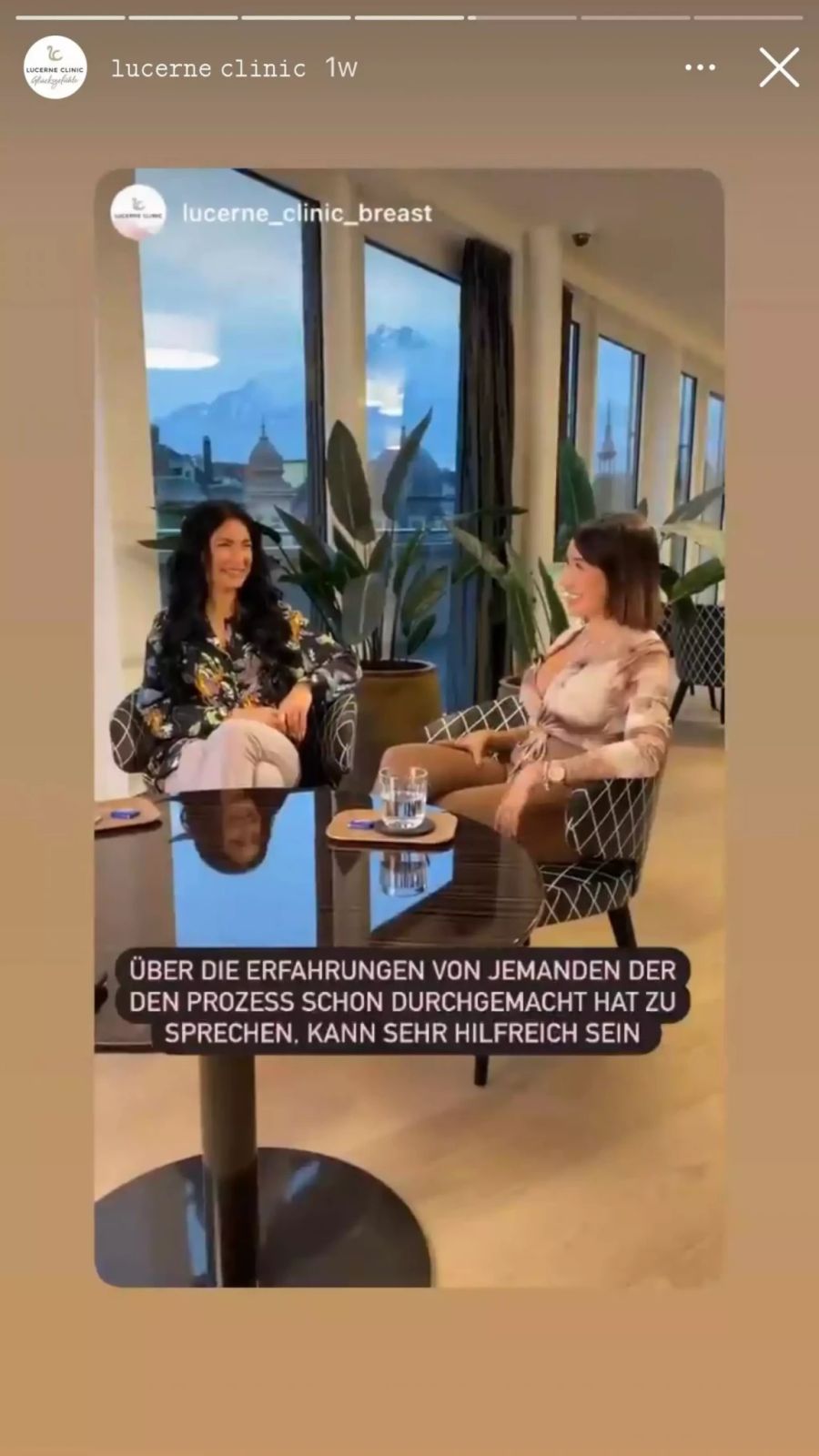 Francesca (rechts) und Lidja beim Beratungsgespräch.