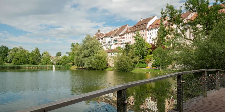 Die Brücke beim Stadtweiher Wil (SG).