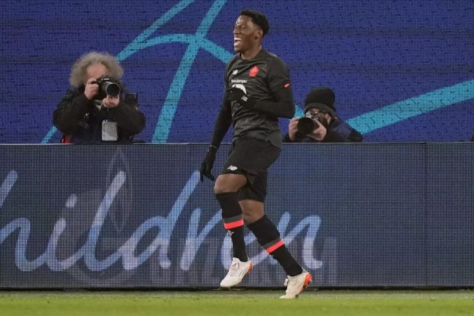 Jonathan David spielt für OSC Lille bisher eine starke Saison. jonathan david