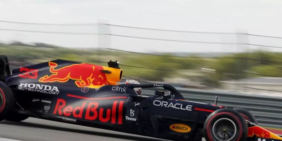 Max Verstappen vom Team Red Bull aus den Niederlanden in Aktion. Foto: Eric Gay/AP/dpa