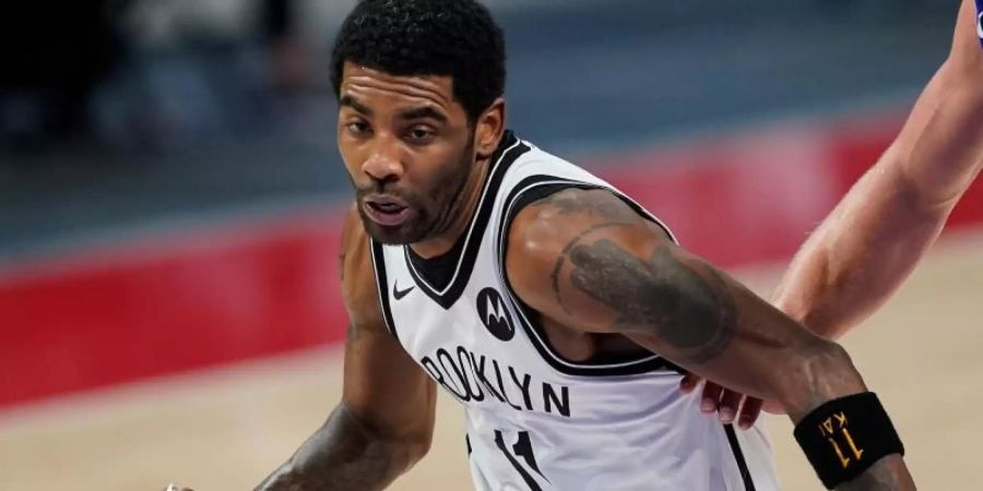 Der Impfstatus von Nets-Star Kyrie Irving ist unklar. Foto: Carlos Osorio/AP/dpa